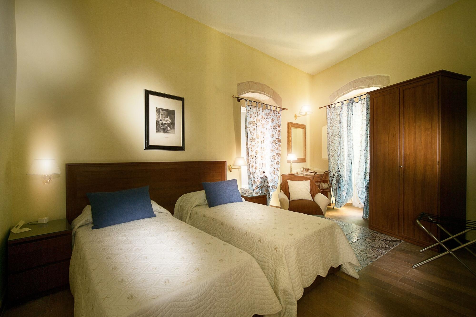 S.Andrea Degli Armeni Dimora Di Charme Bed & Breakfast Taranto Exterior photo