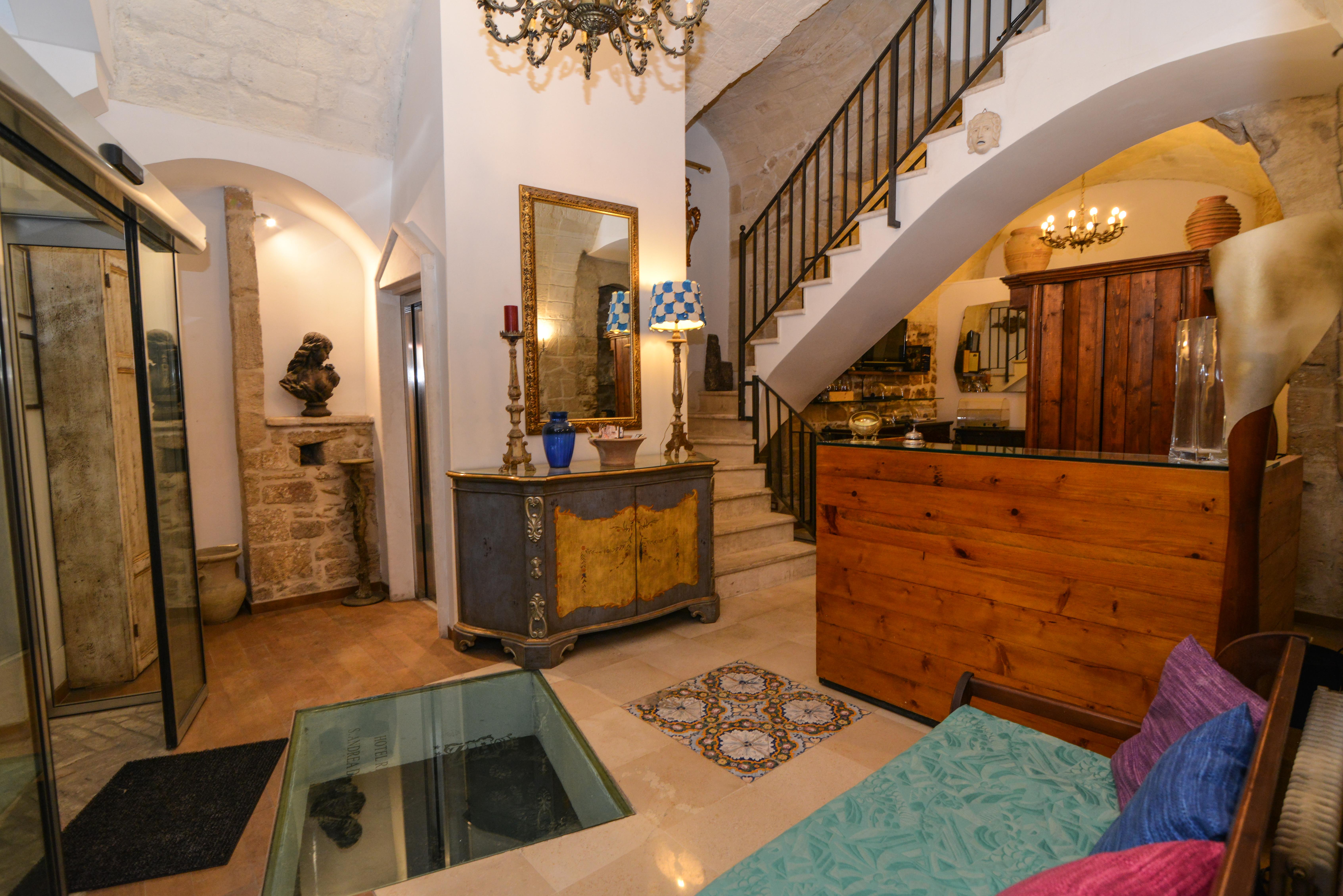 S.Andrea Degli Armeni Dimora Di Charme Bed & Breakfast Taranto Exterior photo