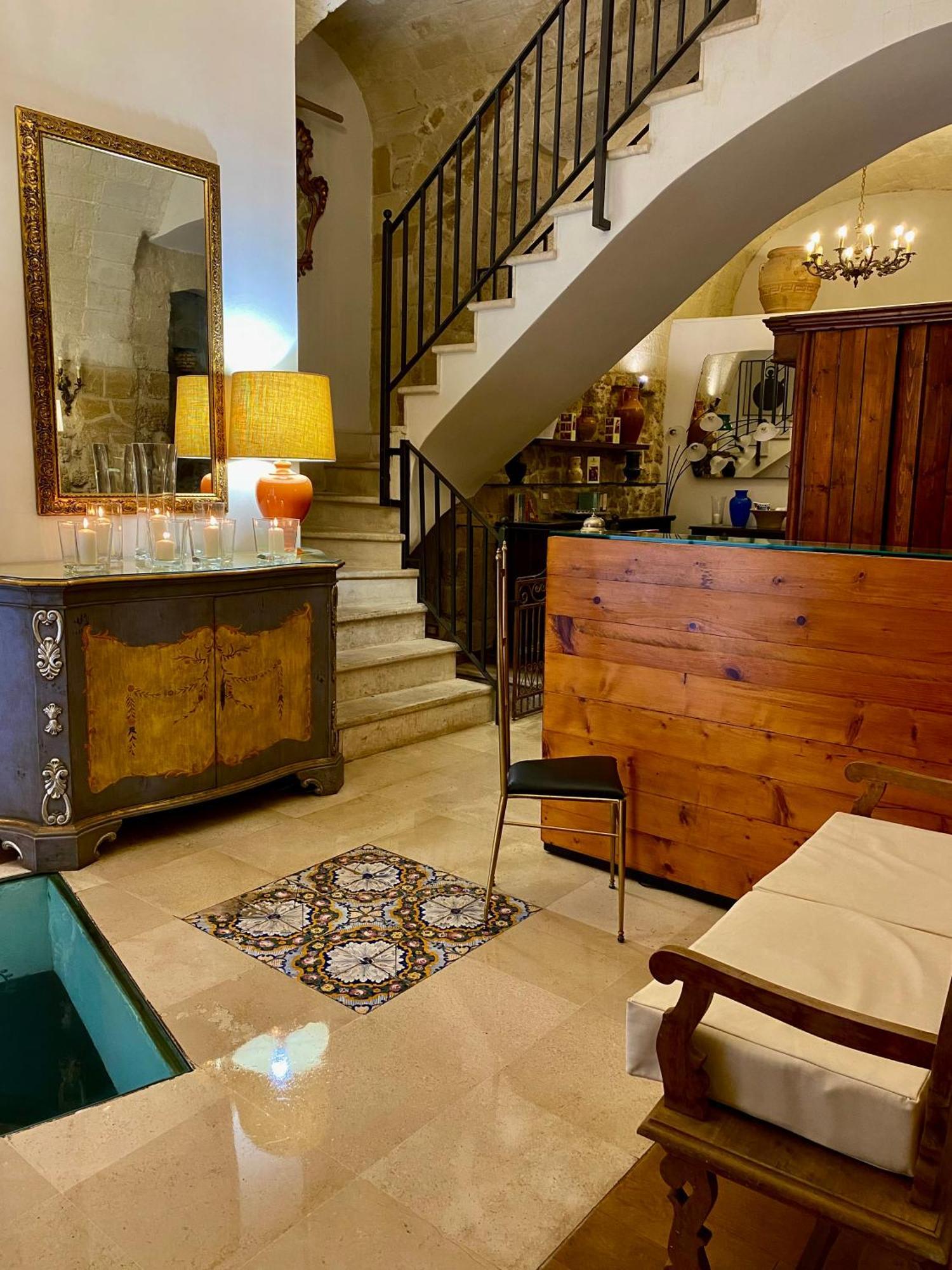 S.Andrea Degli Armeni Dimora Di Charme Bed & Breakfast Taranto Exterior photo