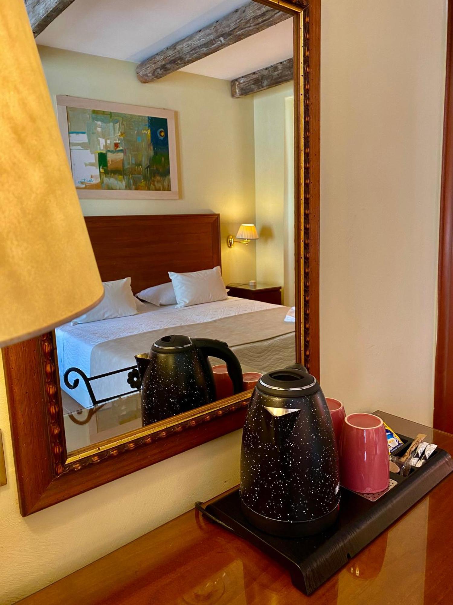 S.Andrea Degli Armeni Dimora Di Charme Bed & Breakfast Taranto Exterior photo