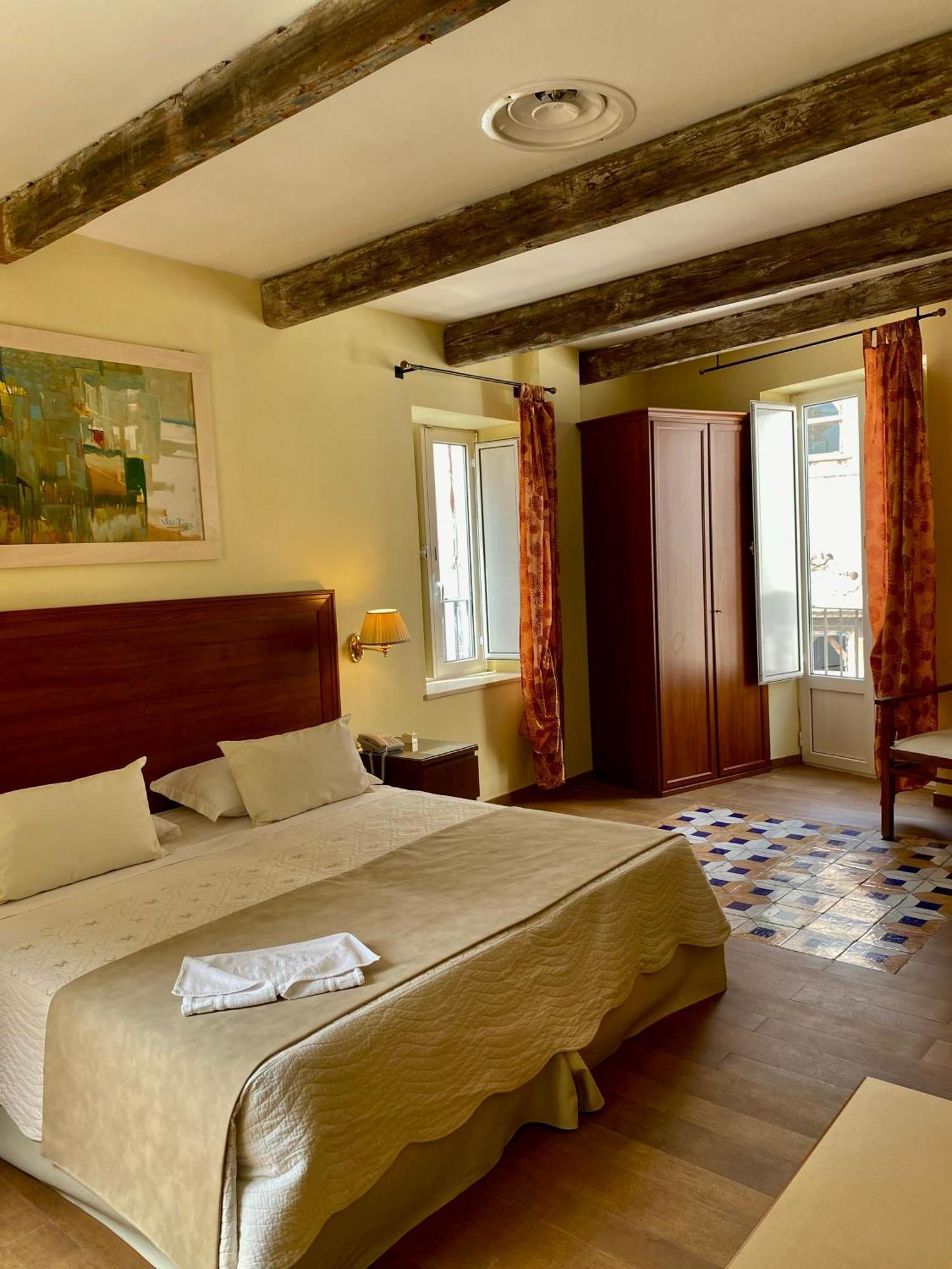 S.Andrea Degli Armeni Dimora Di Charme Bed & Breakfast Taranto Exterior photo